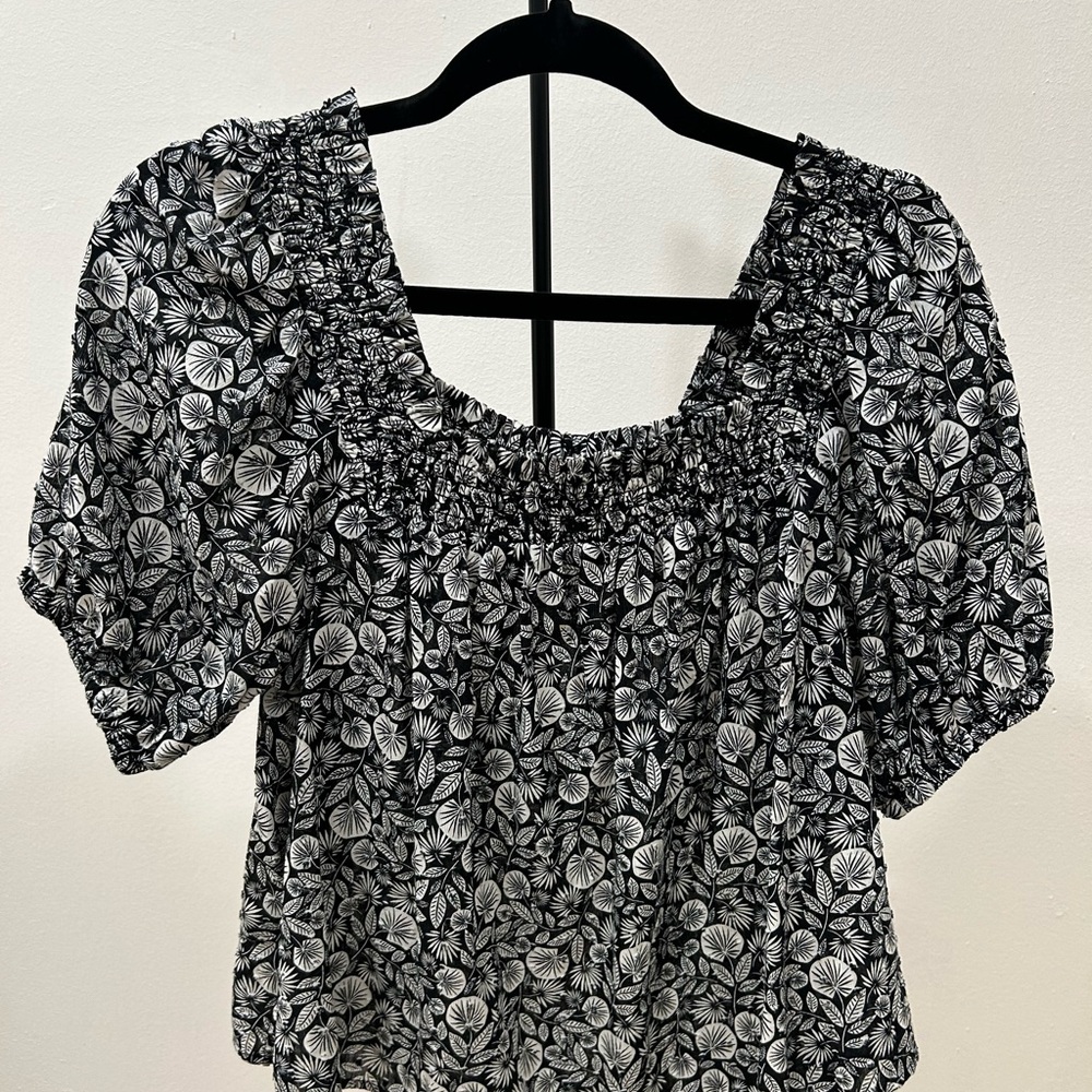 LOFT Black and White Floral Blouse